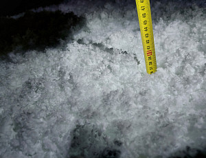 Zateplení stropu bungalovu pomocí foukané izolace